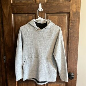 Women’s lulu lemon hooded sweatshort with pockets